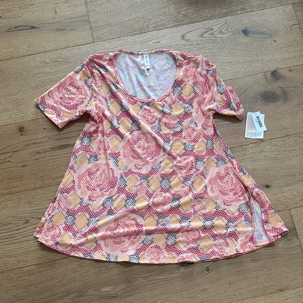 lularoe Pink and Orange Patterned Top Small NWT